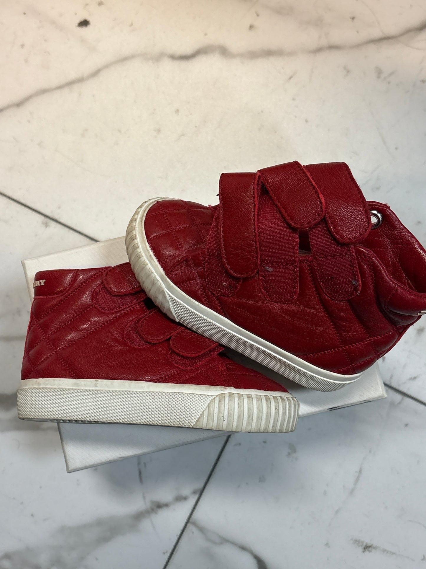 Burberry Red High top w box