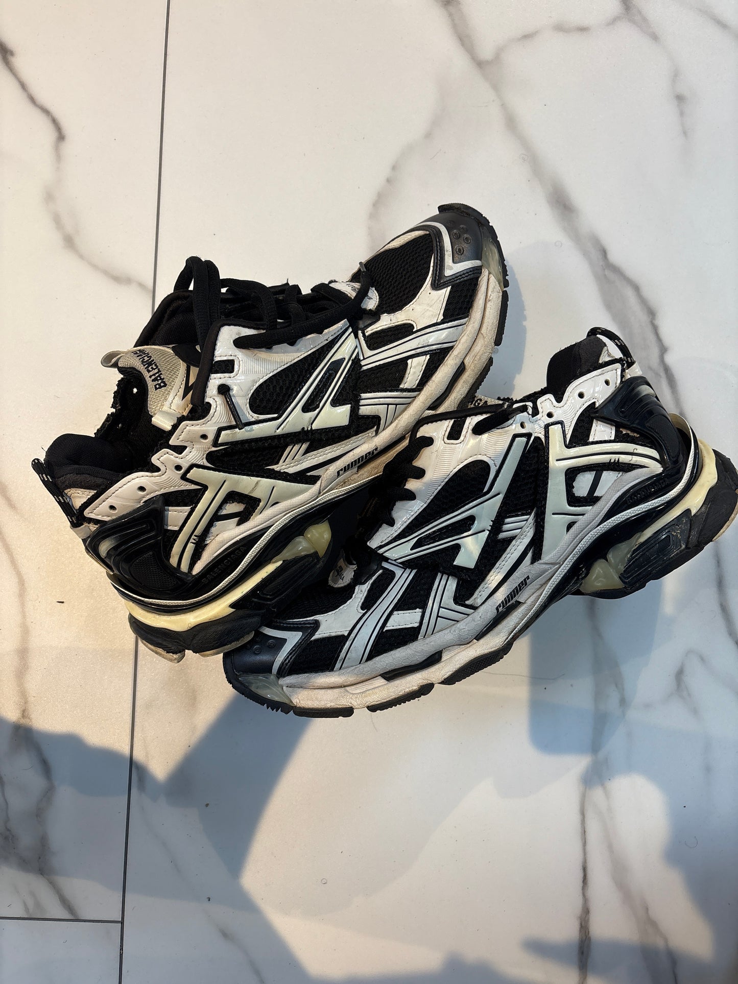 Balenciaga Runner Blk/White