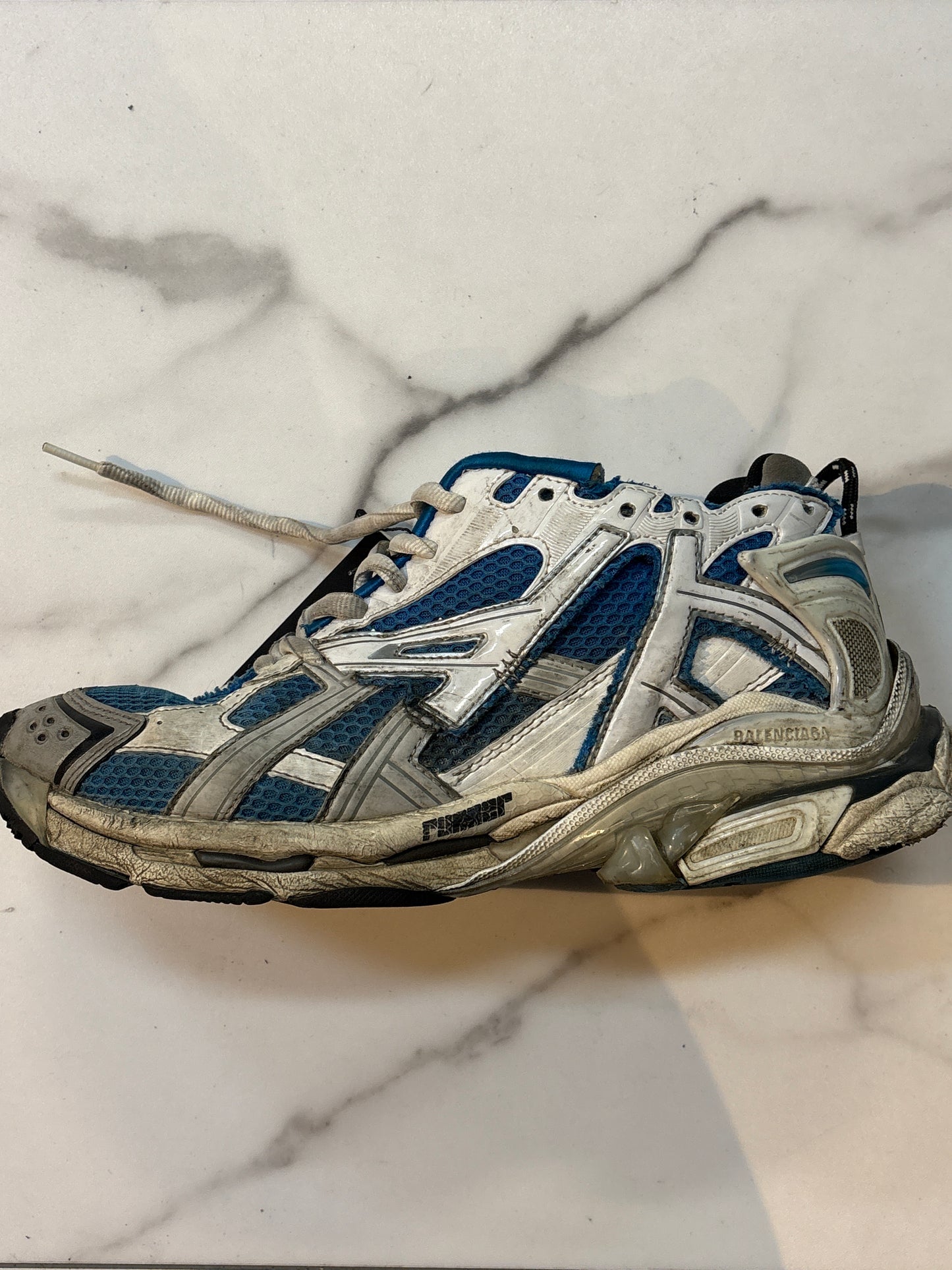 Balenciaga blue white-used no box
