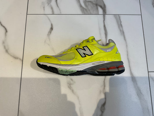New Balance 2002r Lime