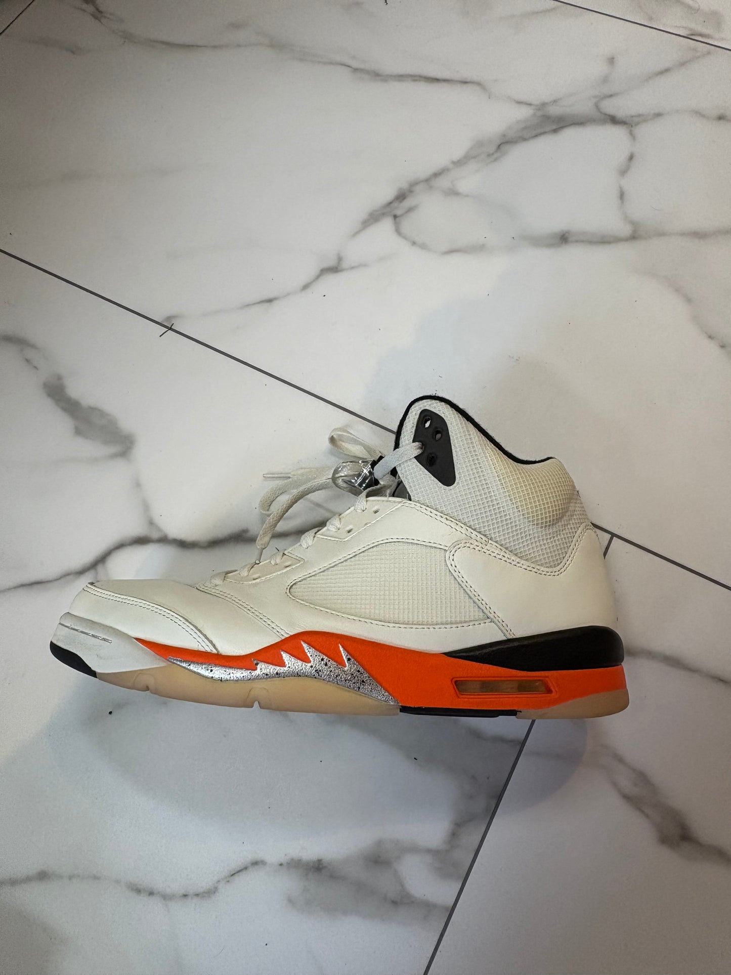 Jordan 5 shatter backboard used
