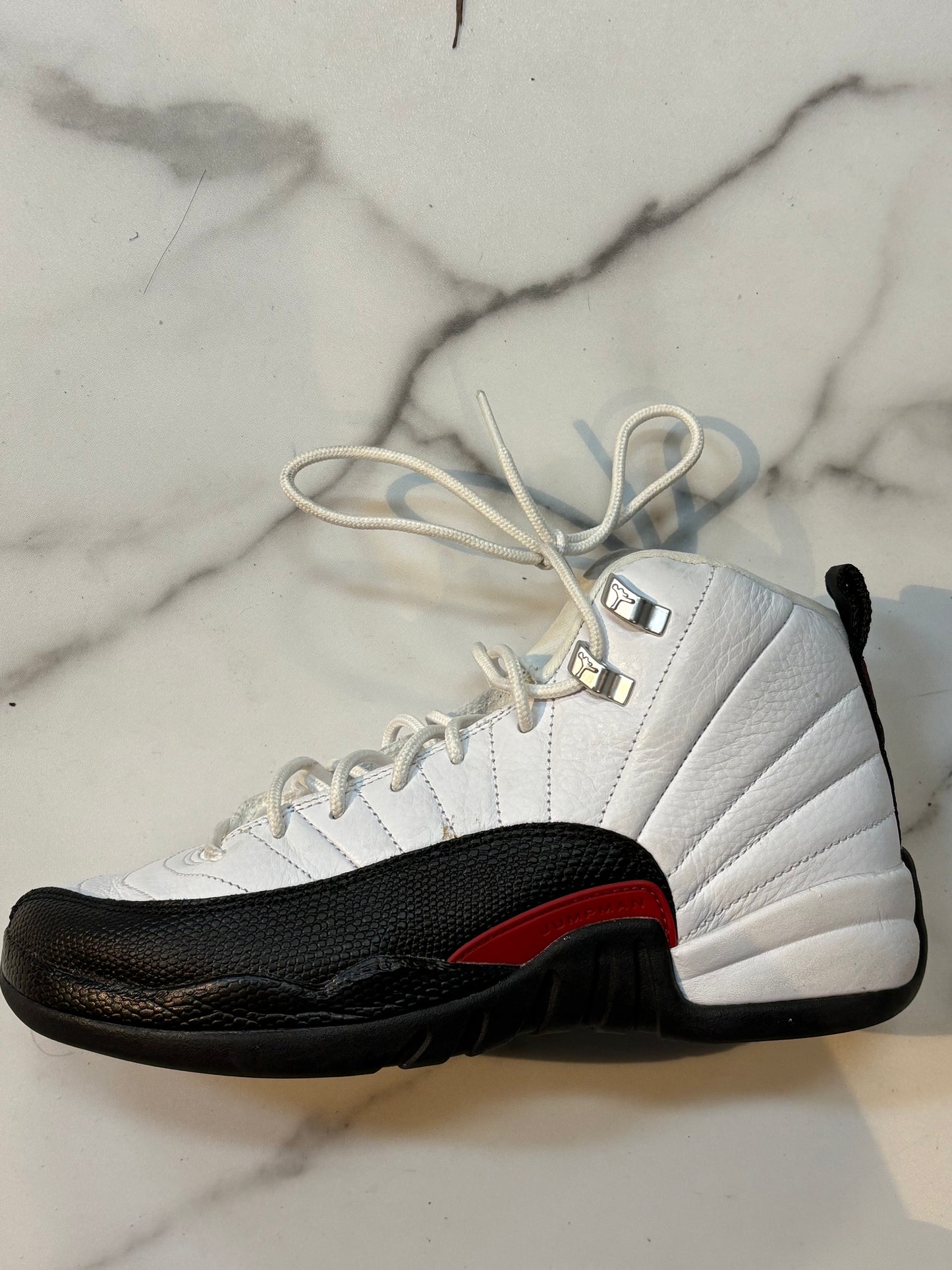 Air Jordan 12 retro taxi