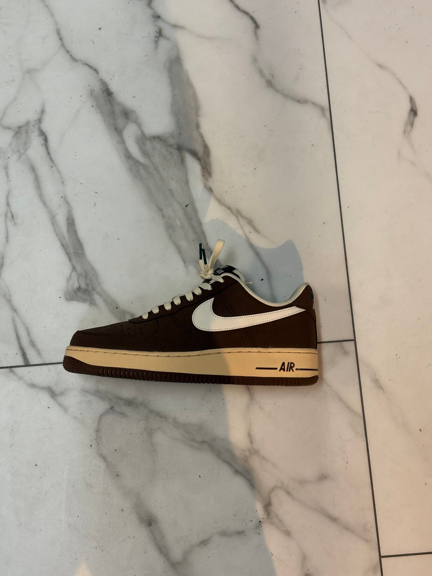 Brown Air Force low w box
