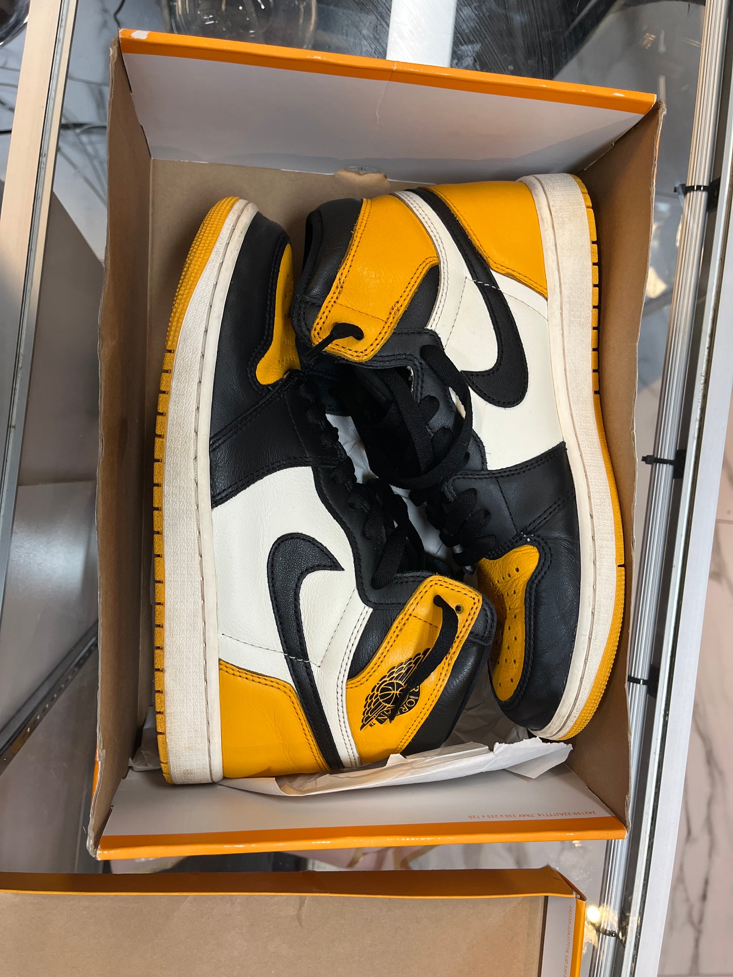 Jordan 1 taxi w box