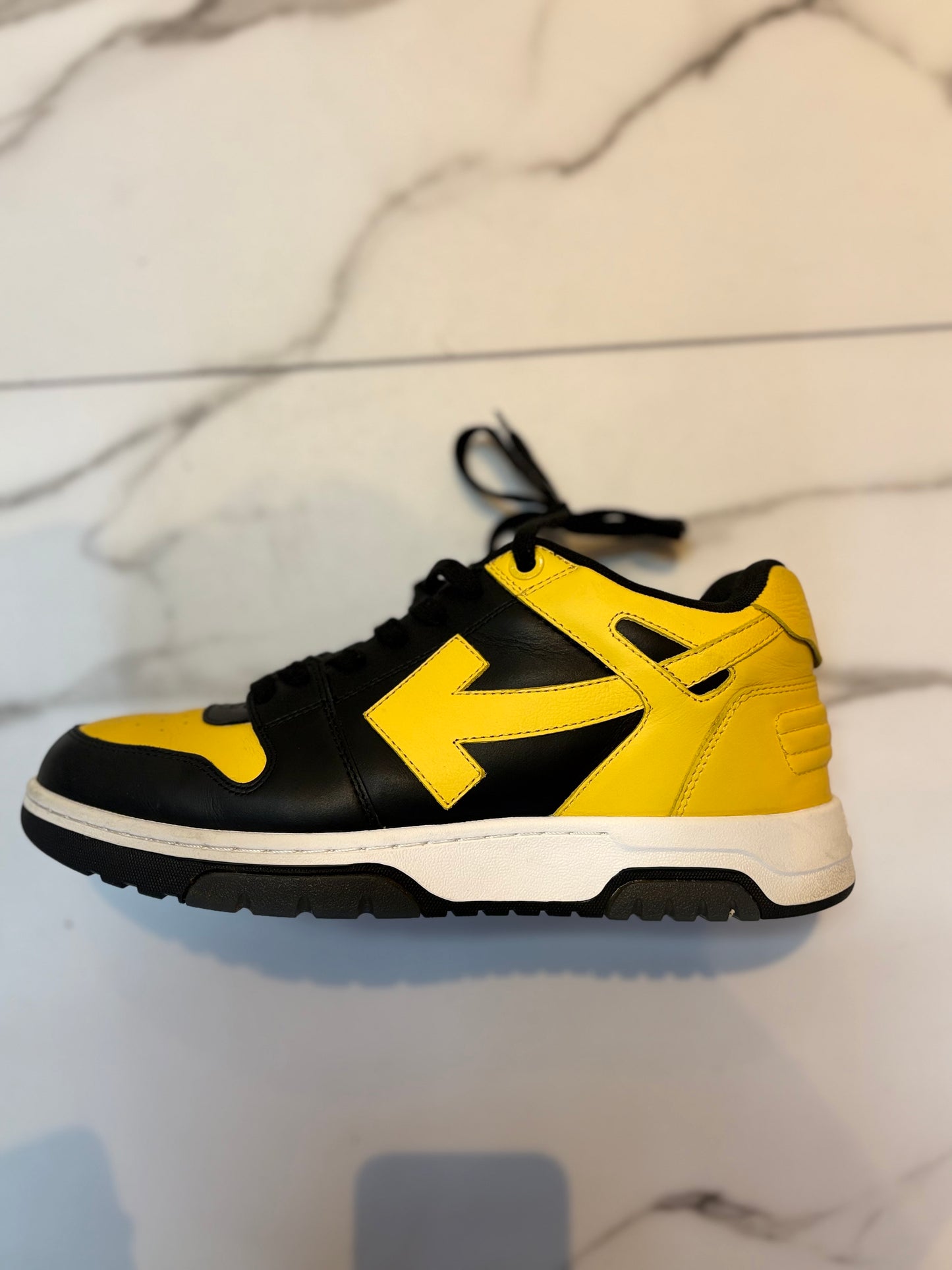 Yellow off-white