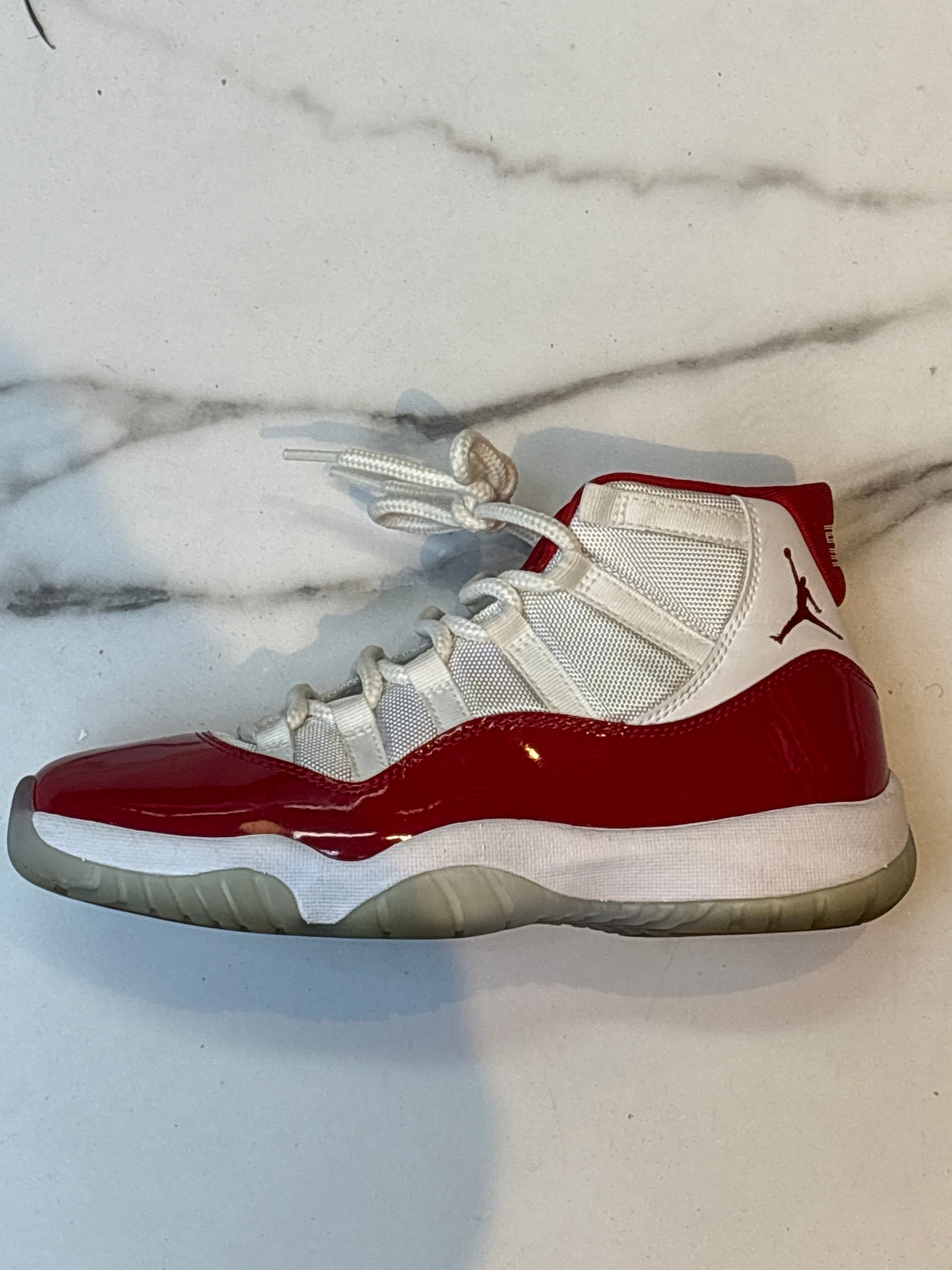 Jordan 11 cherry