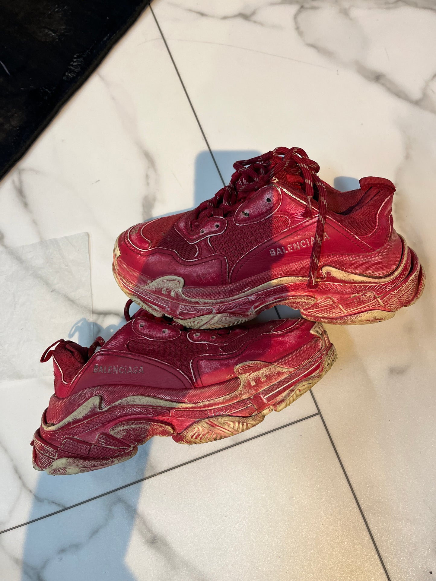 Triple s balenciaga burgundy no box