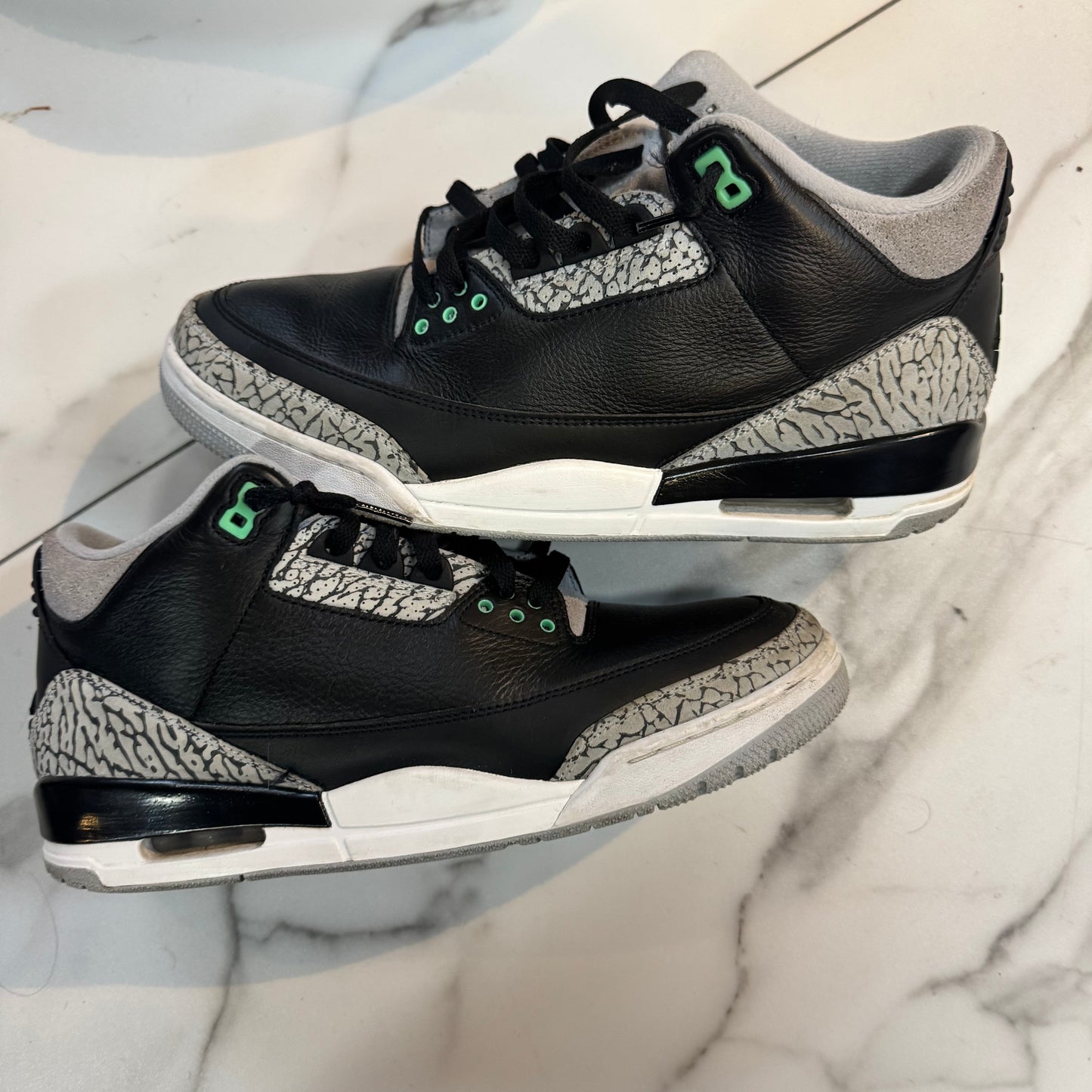 Jordan 3 Green Glow no box