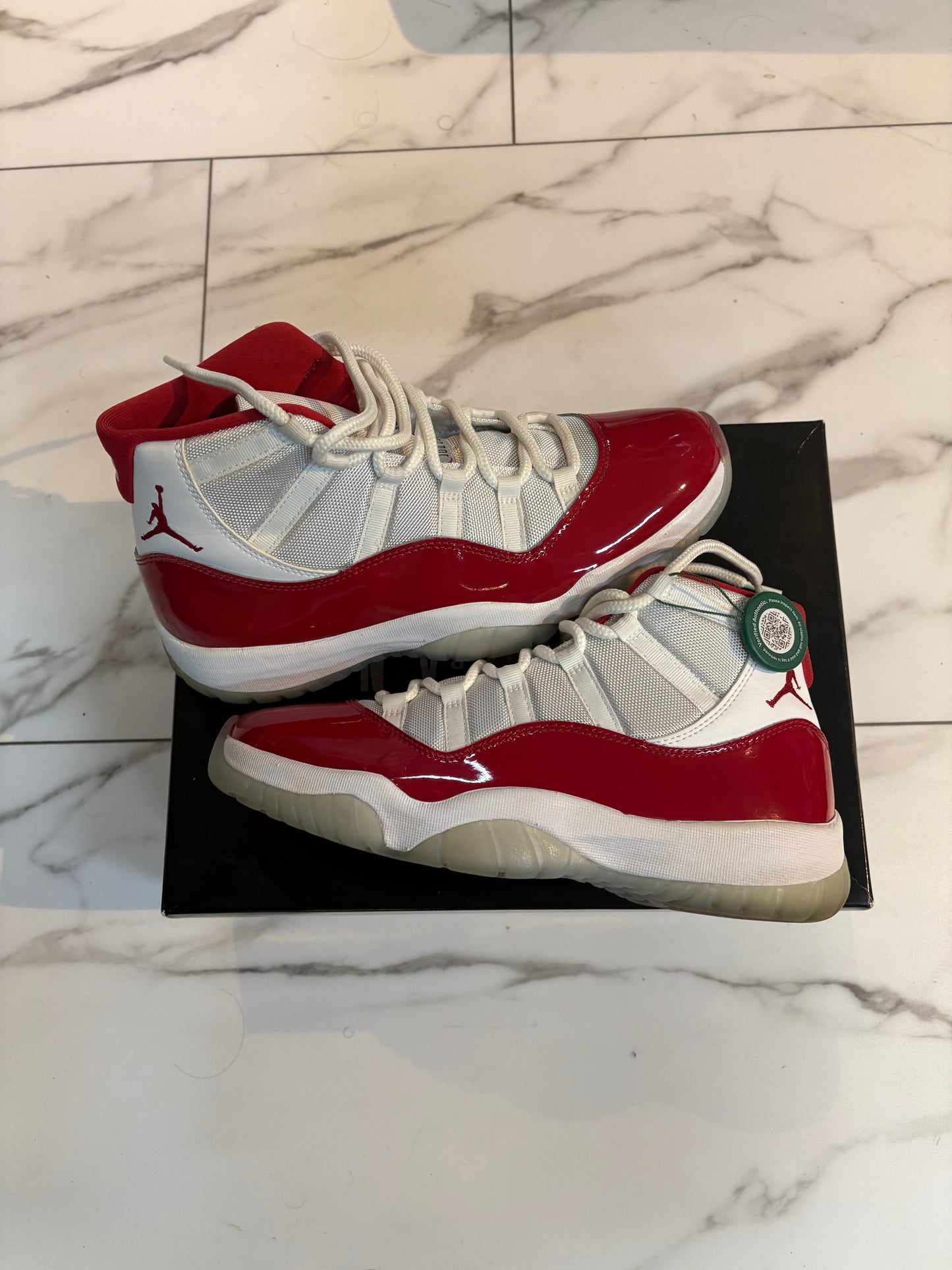 Jordan 11 Cherry w box